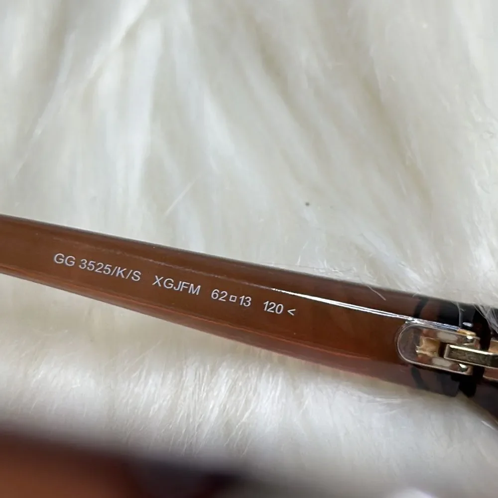 💯Authentic Gucci sunglasses-with box🍀